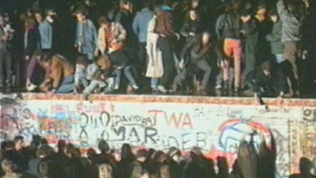 Τριάντα χρόνια από την πτώση του Τείχους του Βερολίνου, 1989