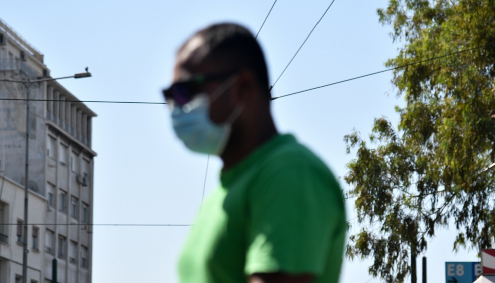 Μήνυμα στα Τρίκαλα από το 112: Φοράτε υποχρεωτικά μάσκα
