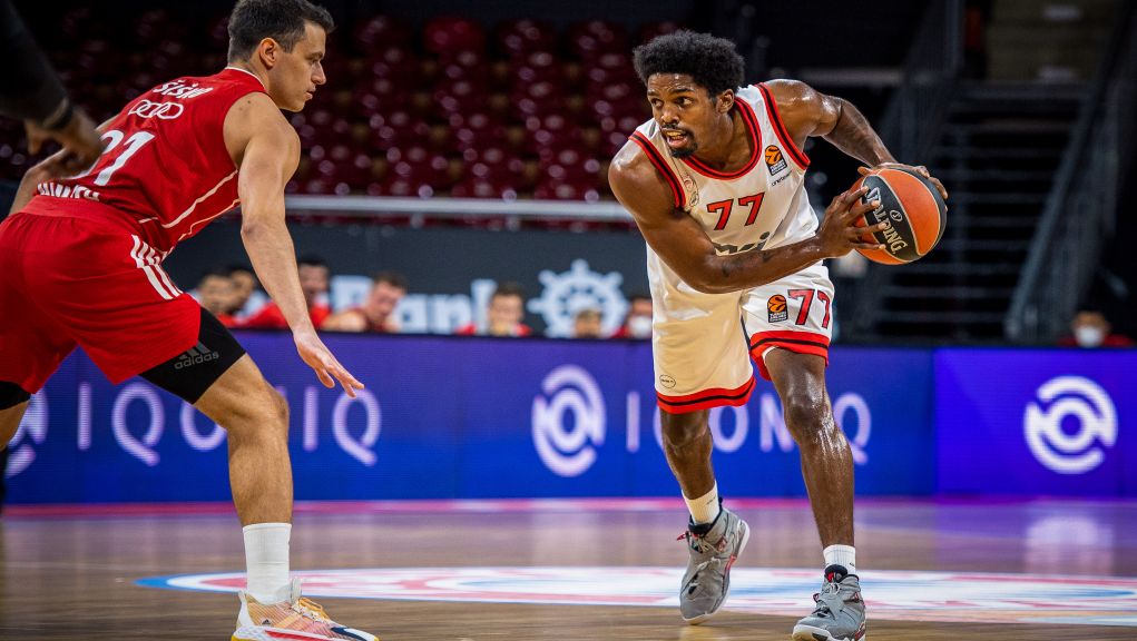 Bayern_Olympiakos_2020 Μπάλντγουιν και Μπάγερν έβαλαν τέλος στο σερί του Ολυμπιακού