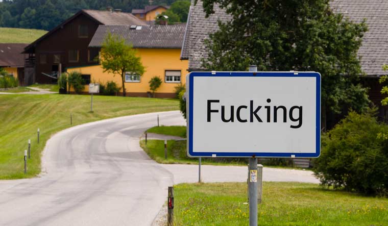 Το αυστριακό χωριό «Fucking» αλλάζει την ονομασία του σε «Fugging»