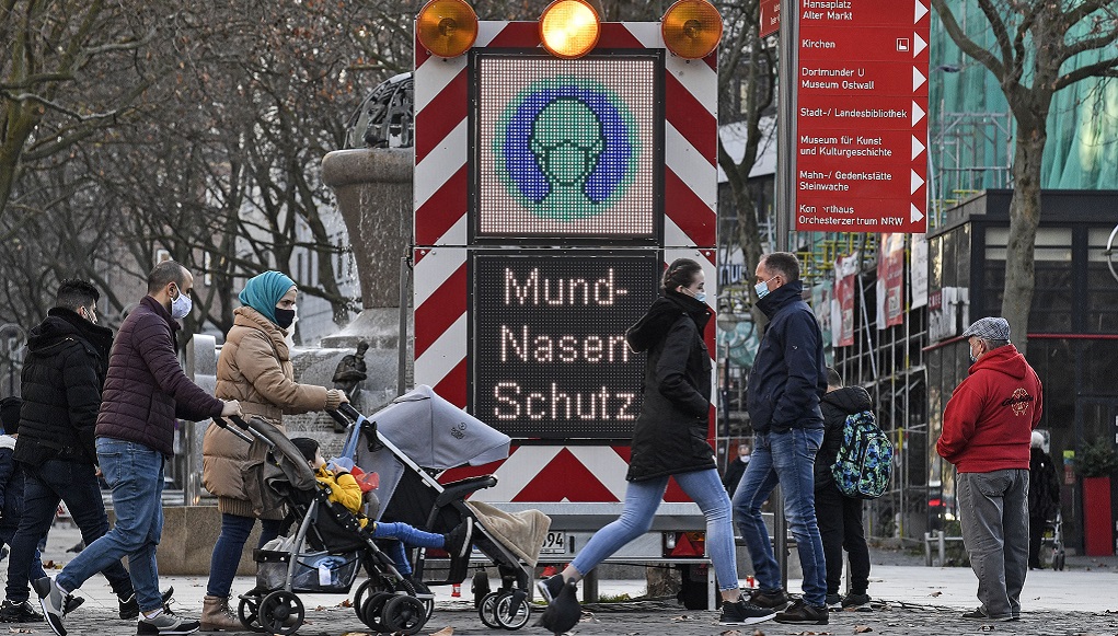 Γερμανία: Παράταση του «μερικού lockdown» μέχρι τις αρχές Ιανουαρίου – Χαλάρωση για τα Χριστουγέννα