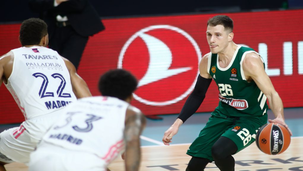 Real_Panathinaikos_2021 Πάλεψε στο τέλος, αλλά έχασε με 76-66 στη Μαδρίτη από τη Ρεάλ ο Παναθηναϊκός