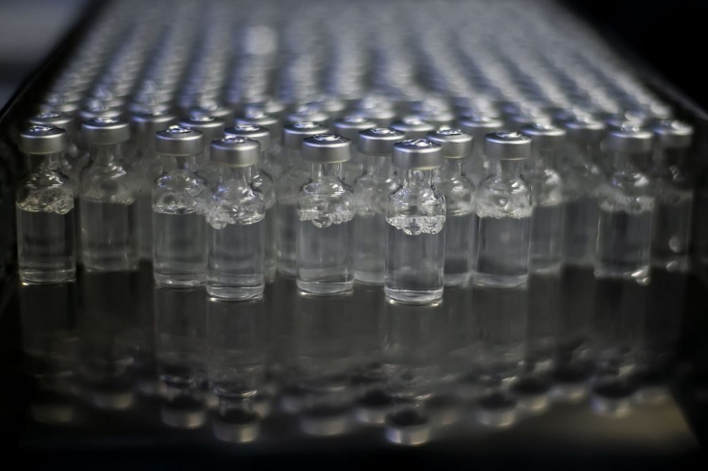 AstraZeneca: H Αυστραλία ενέκρινε το εμβόλιο