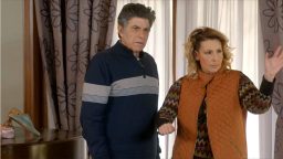 Σε Ξένα Χέρια