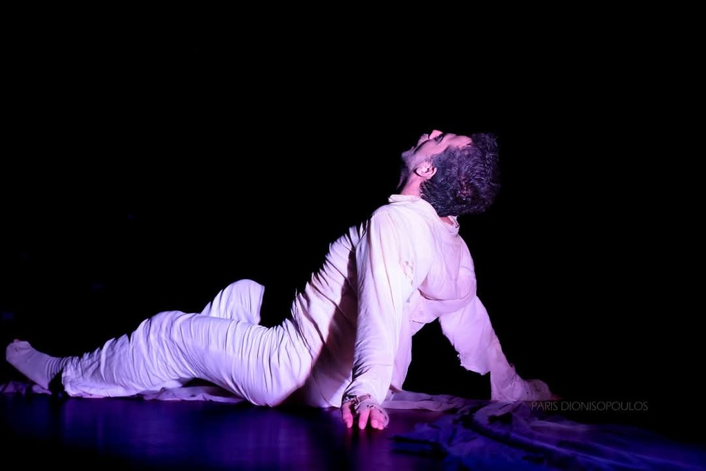 «ΚΟΙΜΩΜΕΝΟΣ ΧΑΛΕΠΑΣ, Ο ΣΑΛόΣ άΓΙΟΣ»