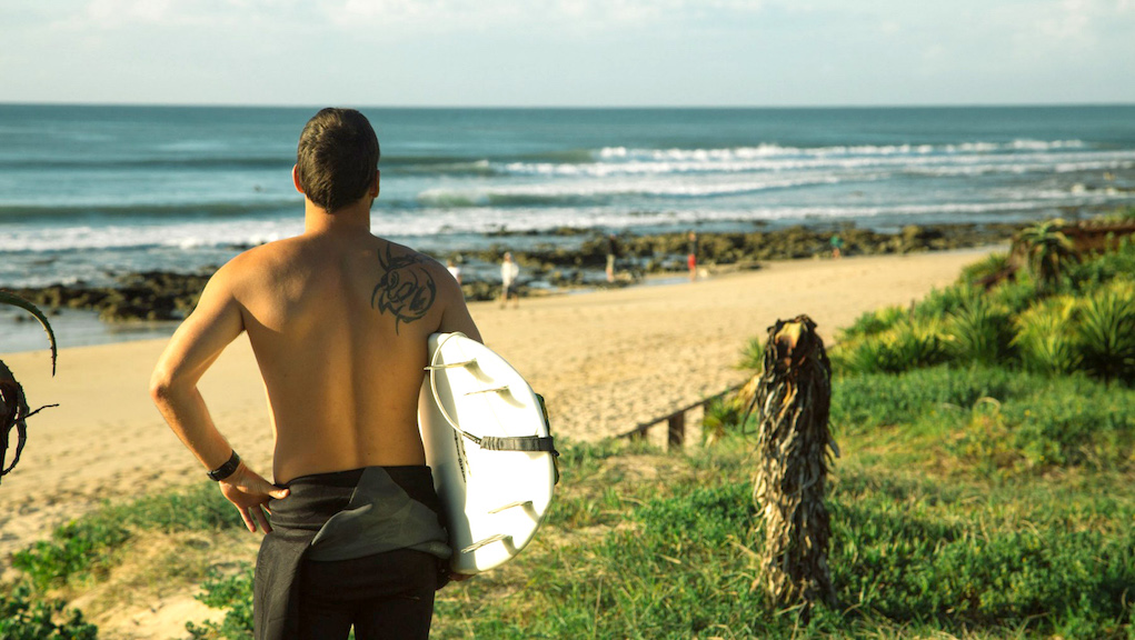 Σερφάροντας στις Θάλασσες της Αφρικής