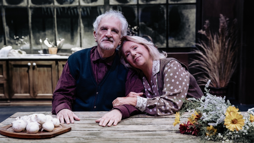 «ΠΡΙΝ ΑΝΟΙΞΟΥΜΕ ΦΤΕΡΑ»