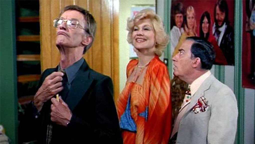 Ένας Κοντός θα μας Σώσει – Ελληνική Ταινία