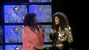 Χριστούγεννα με την Γκλόρια Γκέινορ και την Άννα Βίσση – 25 Δεκεμβρίου 1990