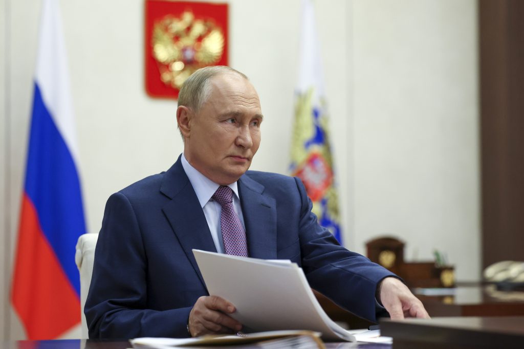 Ενημέρωση Πούτιν για τις εξελίξεις στα μέτωπα των μαχών στην Ουκρανία