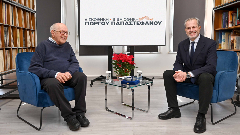 Σε αίθουσα Γιώργου Παπαστεφάνου μετονομάζεται η ταινιοθήκη της ραδιοφωνίας στο Ραδιομέγαρο της Αγίας Παρασκευής