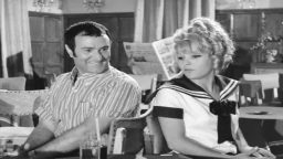 Ο Μικές Παντρεύεται – Ελληνική Ταινία